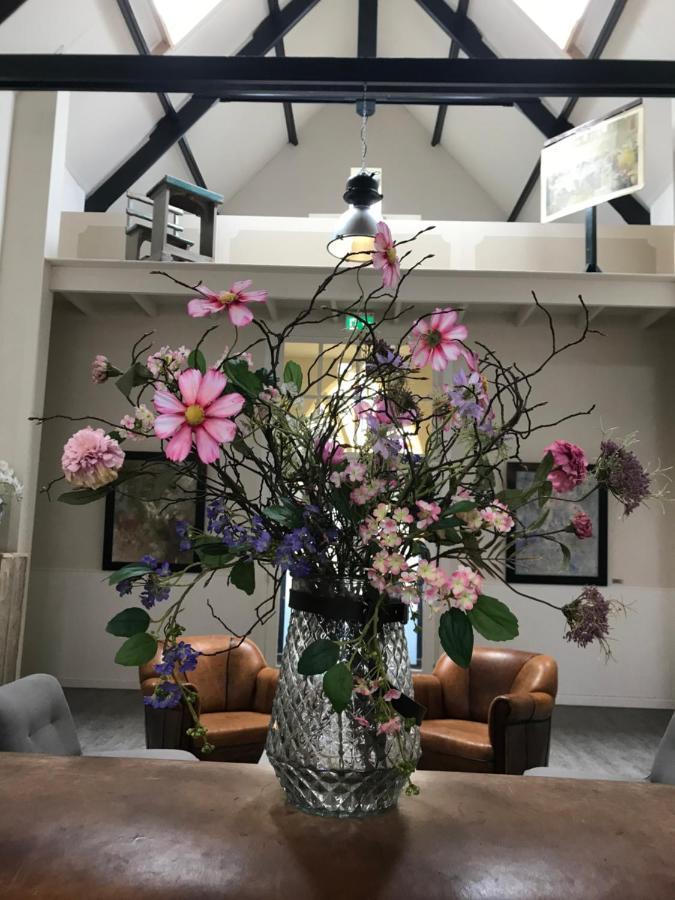 Bed & Breakfast De Oale School Lattrop Zewnętrze zdjęcie