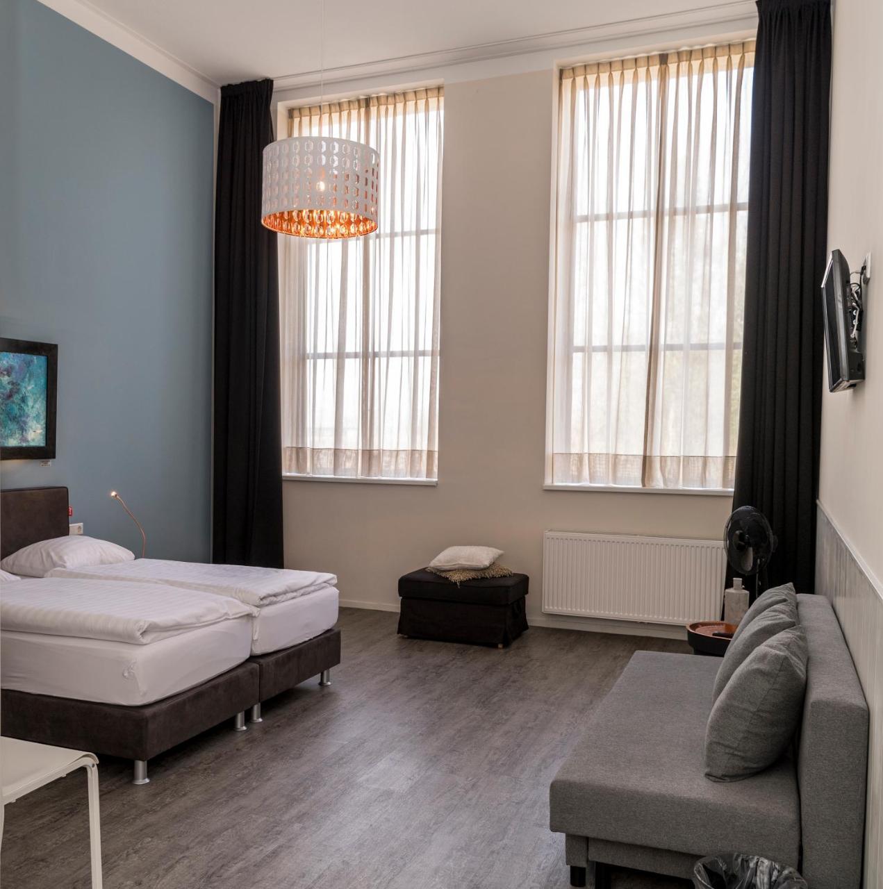 Bed & Breakfast De Oale School Lattrop Zewnętrze zdjęcie